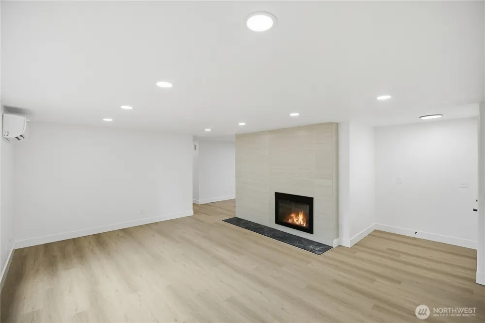 4702 Waller Road E Tacoma, WA 98443