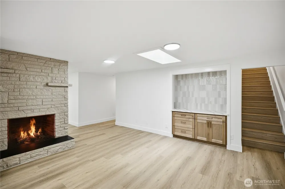 4702 Waller Road E Tacoma, WA 98443