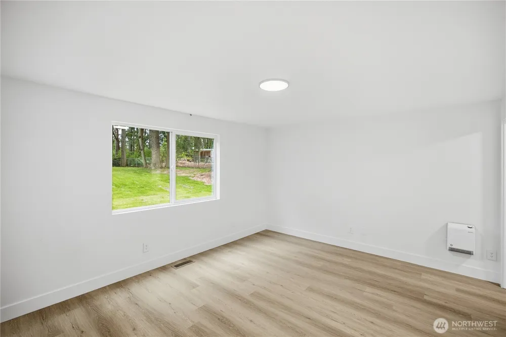 4702 Waller Road E Tacoma, WA 98443