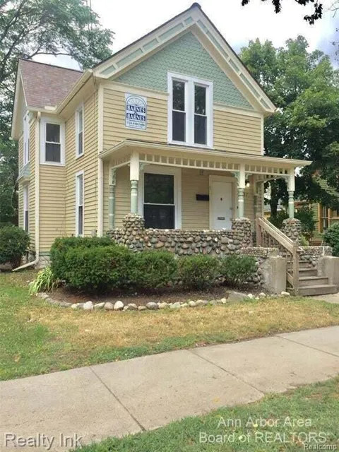 627 Adams