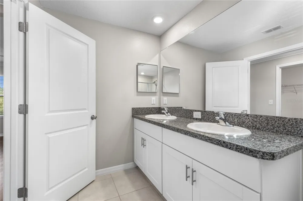 23281 WILLOW GLEN WAY Lutz, FL 33549
