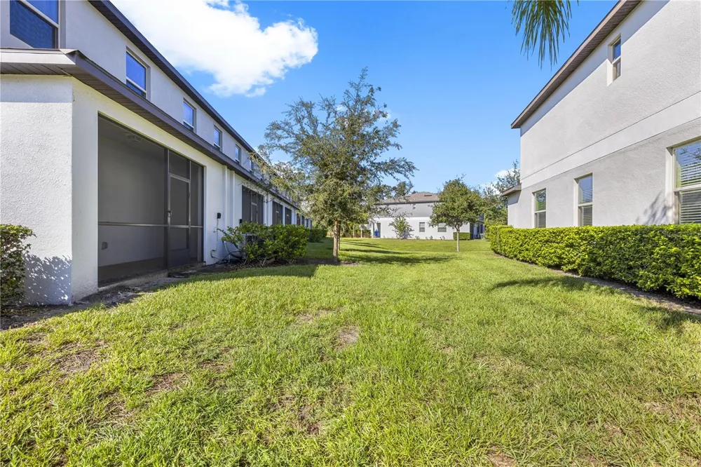 23281 WILLOW GLEN WAY Lutz, FL 33549