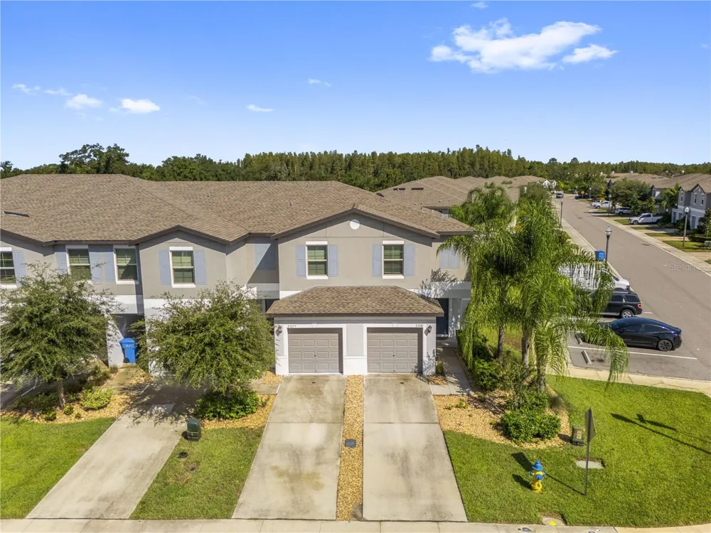 23281 WILLOW GLEN WAY Lutz, FL 33549