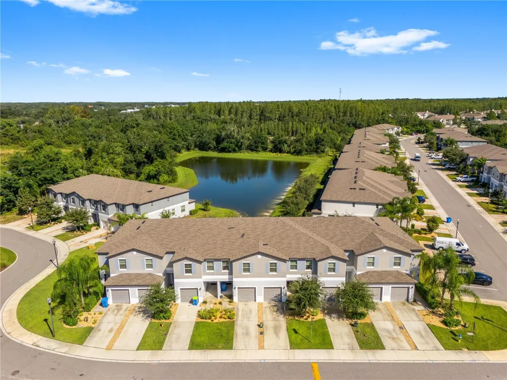 23281 WILLOW GLEN WAY Lutz, FL 33549