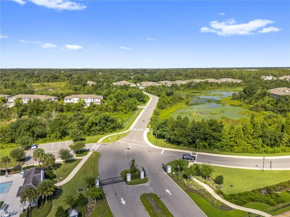 23281 WILLOW GLEN WAY Lutz, FL 33549