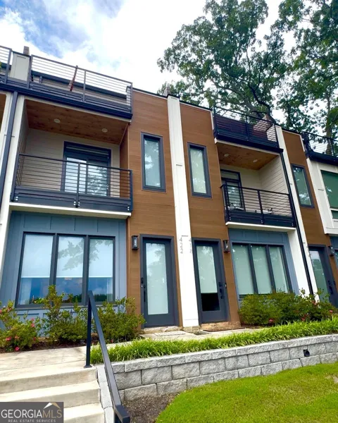 422 Forrest AVE