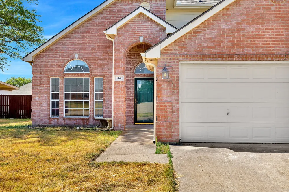 3226 Eagle Lane Midlothian, TX 76065