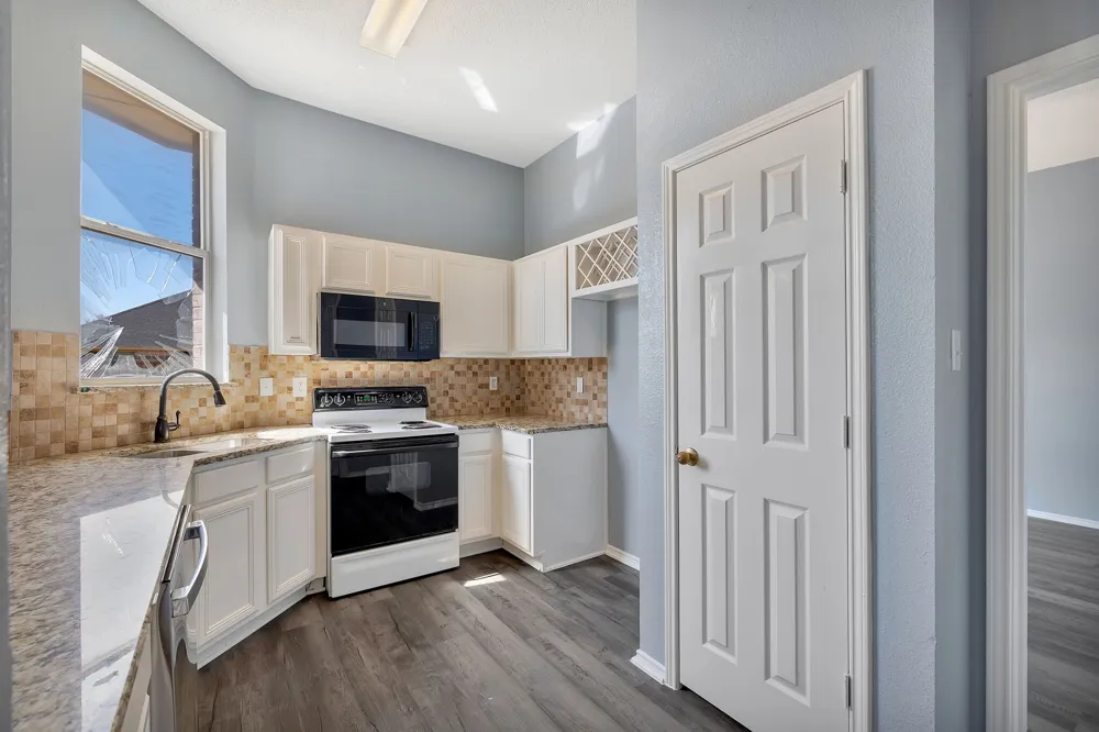 3226 Eagle Lane Midlothian, TX 76065