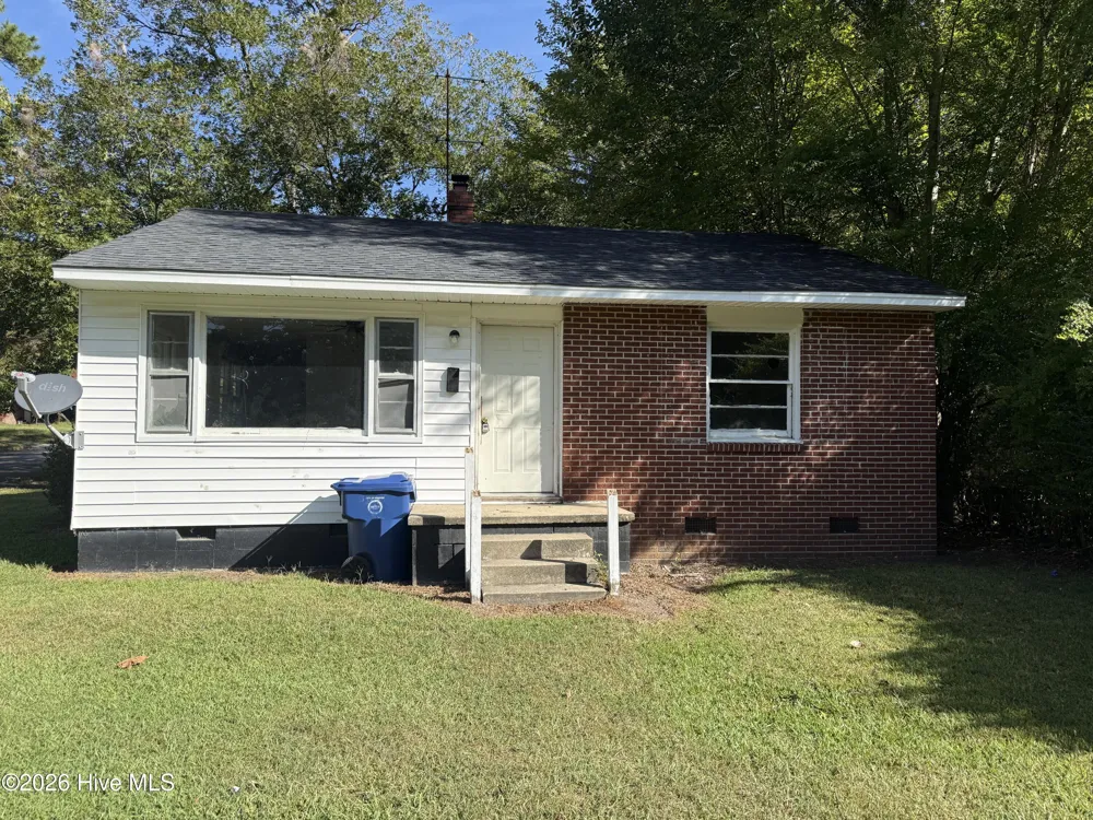 800 Dixon Street Kinston, NC 28501