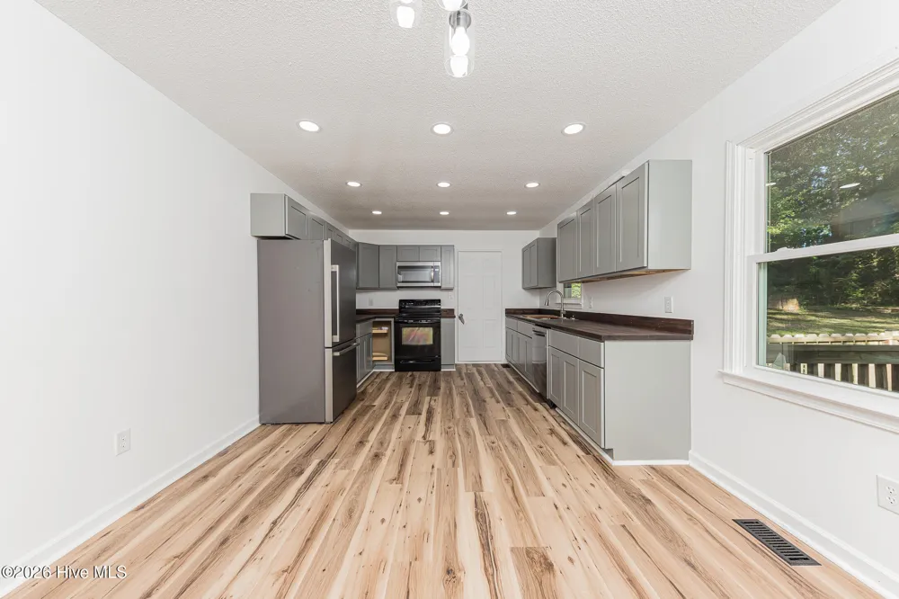111 Lynn Court Jacksonville, NC 28540