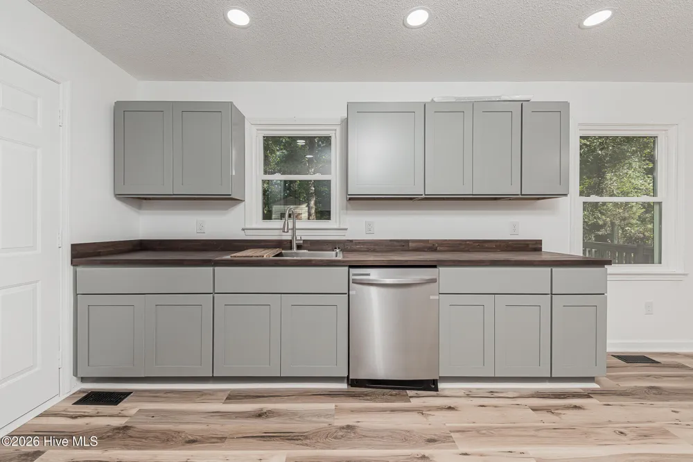 111 Lynn Court Jacksonville, NC 28540