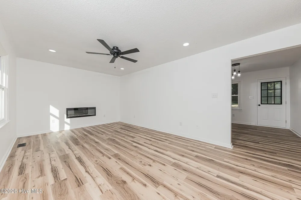 111 Lynn Court Jacksonville, NC 28540