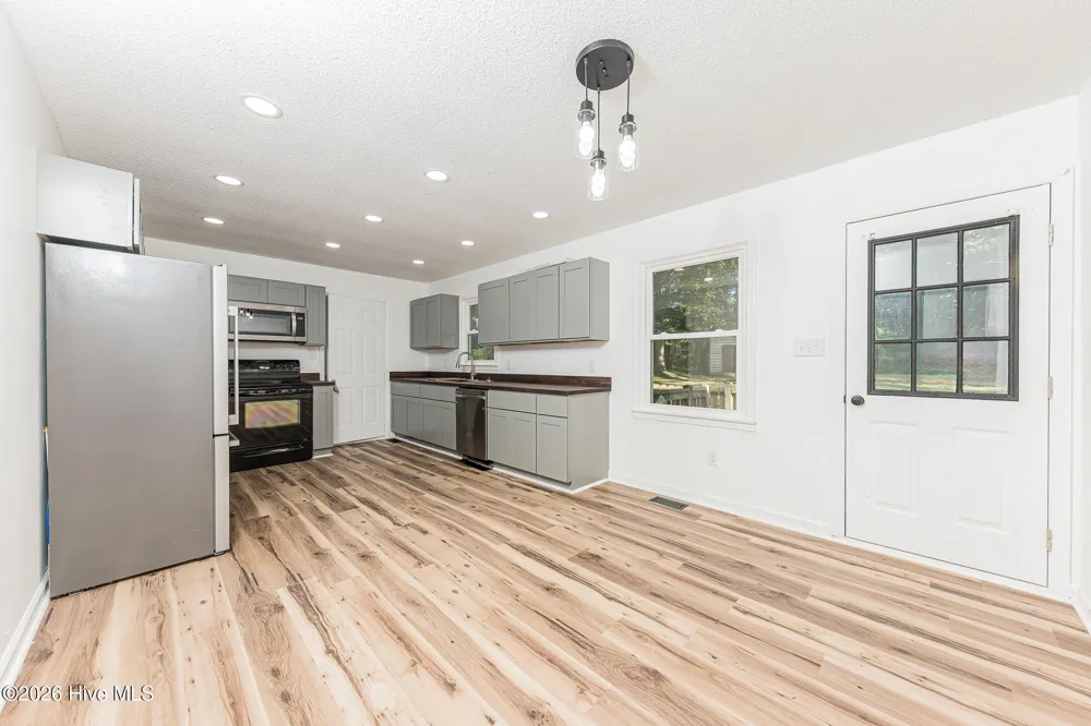 111 Lynn Court Jacksonville, NC 28540