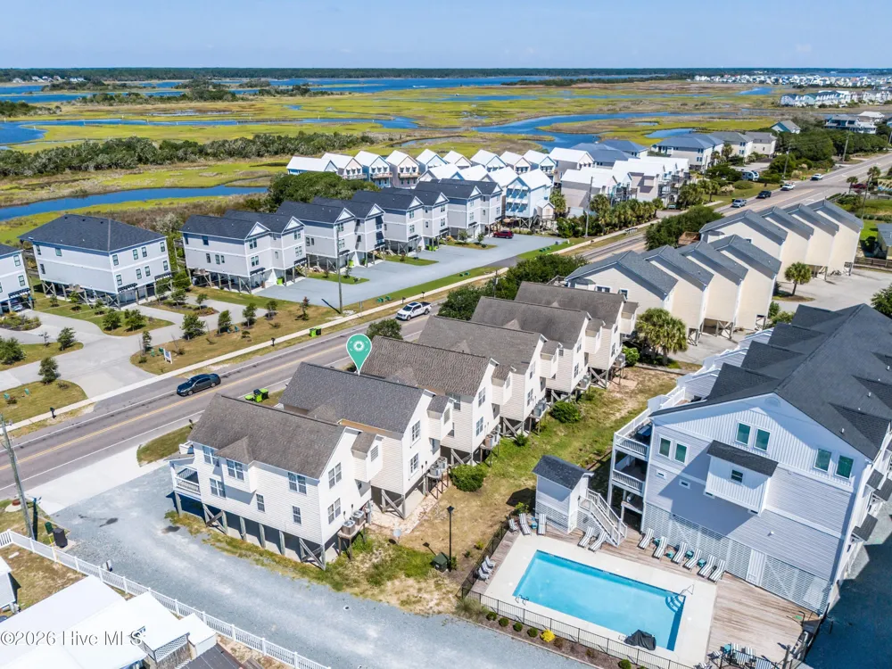 818 New River Drive #102 Surf City, NC 28445