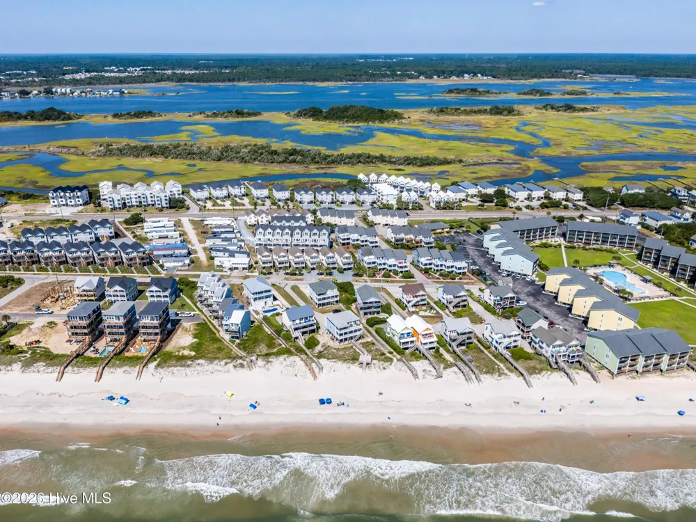 818 New River Drive #102 Surf City, NC 28445