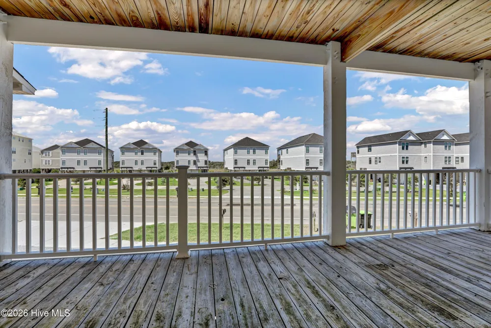 818 New River Drive #102 Surf City, NC 28445