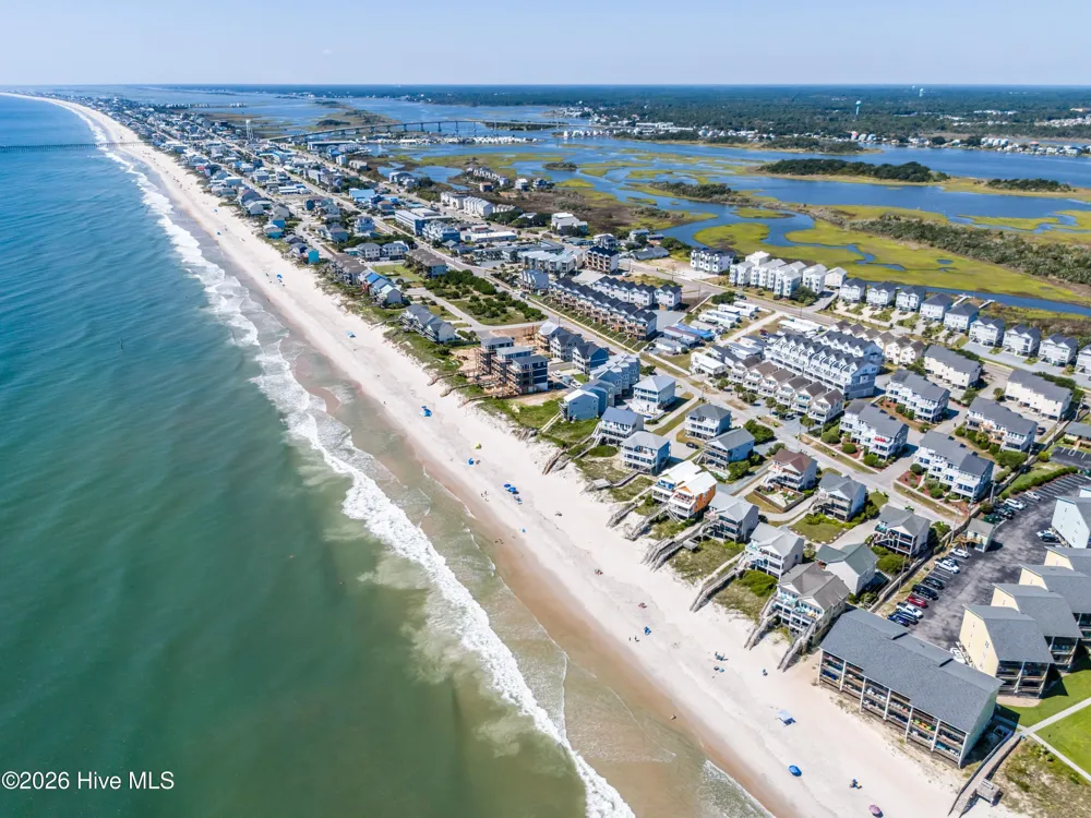 818 New River Drive #102 Surf City, NC 28445