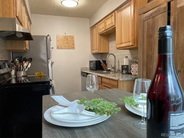 7373 W Florida Avenue #2C Lakewood, CO 80232