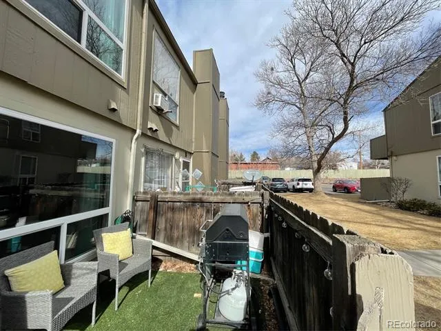 7373 W Florida Avenue #2C Lakewood, CO 80232