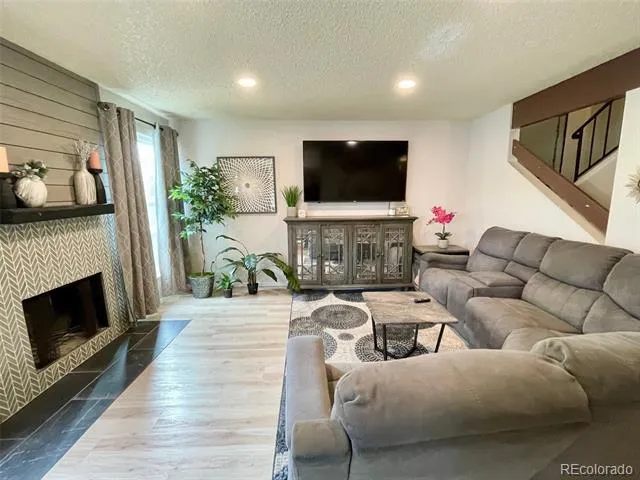 7373 W Florida Avenue #2C Lakewood, CO 80232