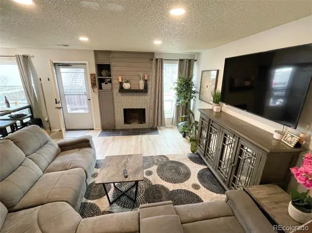 7373 W Florida Avenue #2C Lakewood, CO 80232