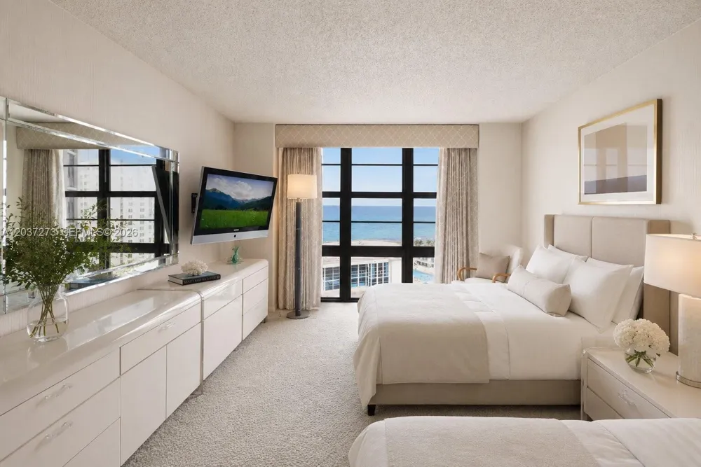 5500 Collins Ave #1401 Miami Beach, FL 33140
