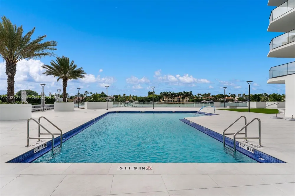 5500 Collins Ave #1401 Miami Beach, FL 33140