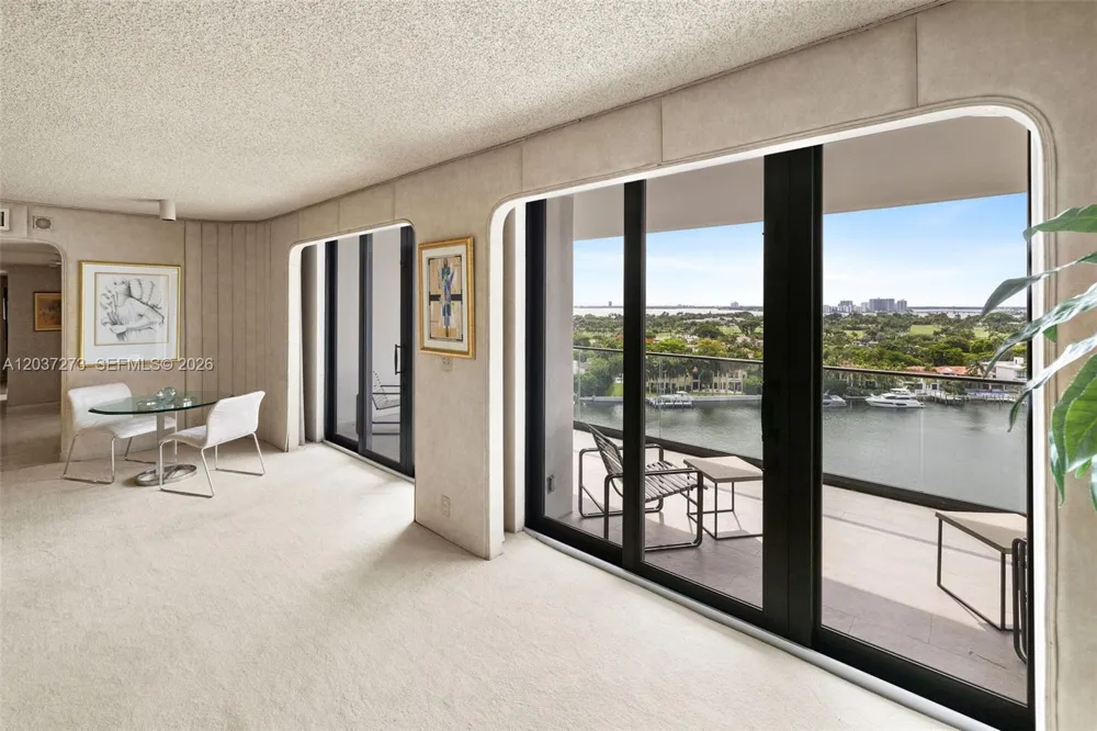 5500 Collins Ave #1401 Miami Beach, FL 33140