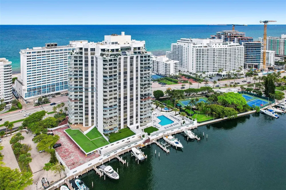 5500 Collins Ave #1401 Miami Beach, FL 33140
