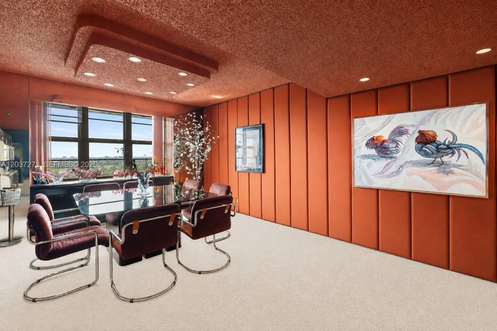 5500 Collins Ave #1401 Miami Beach, FL 33140