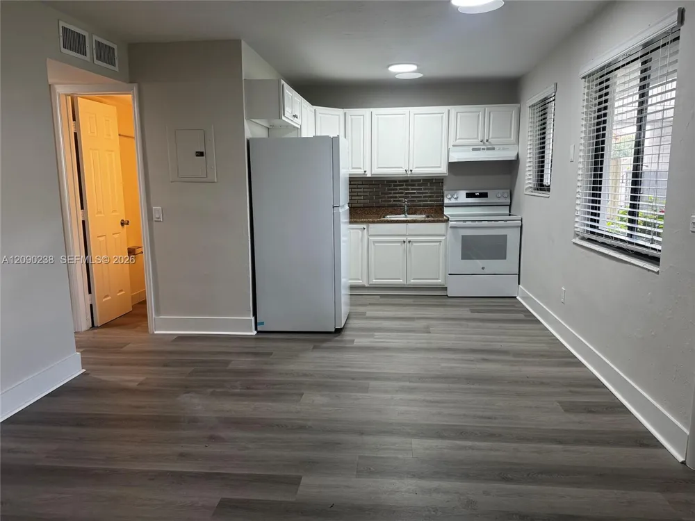 1345 W 28th St #2 Hialeah, FL 33010