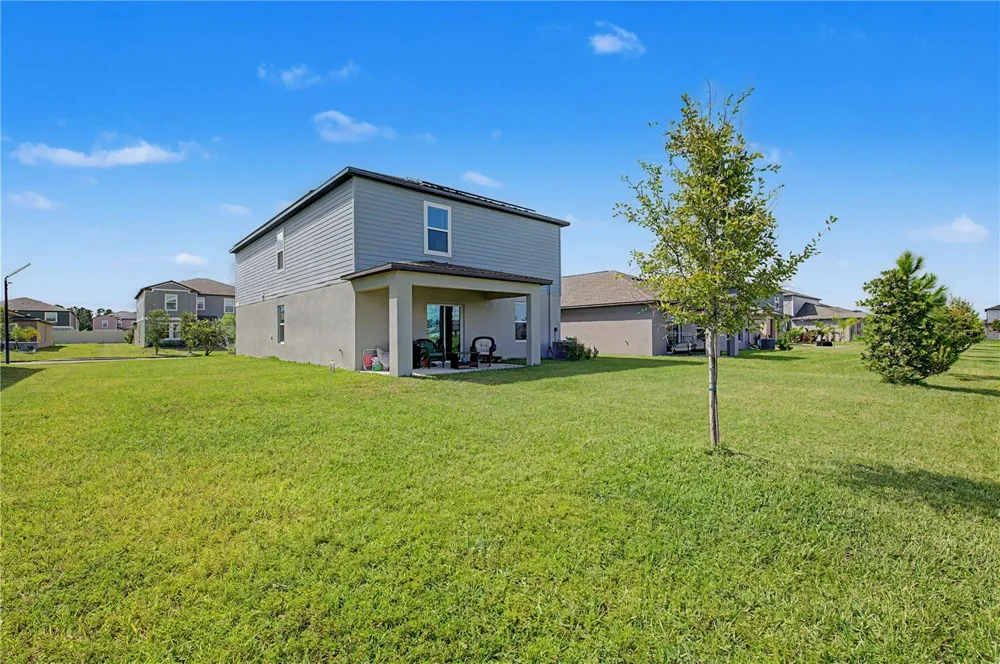 3640 NATURAL TRACE STREET Plant City, FL 33565