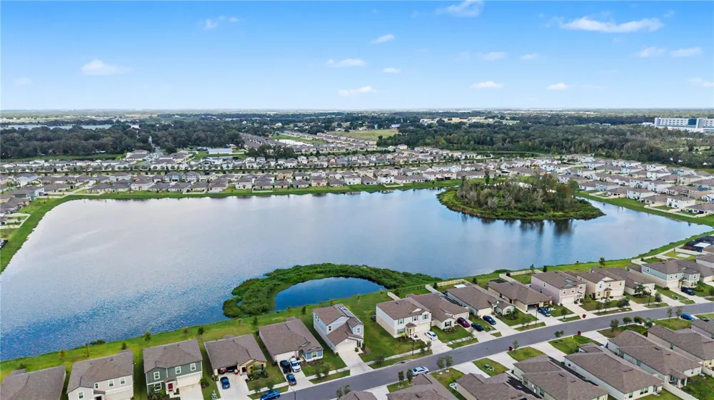 3640 NATURAL TRACE STREET Plant City, FL 33565