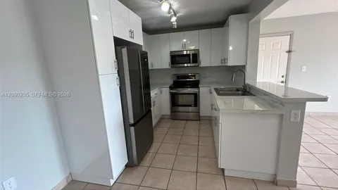 200 W Palm Cir W #104