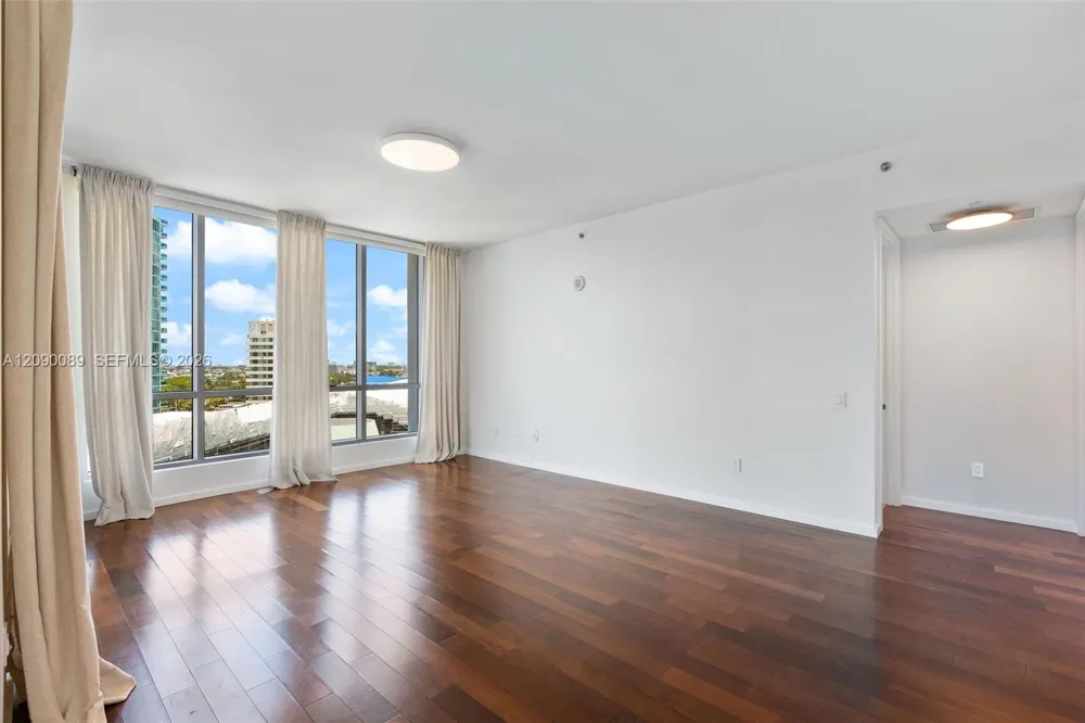 5959 Collins Ave #1101 Miami Beach, FL 33140