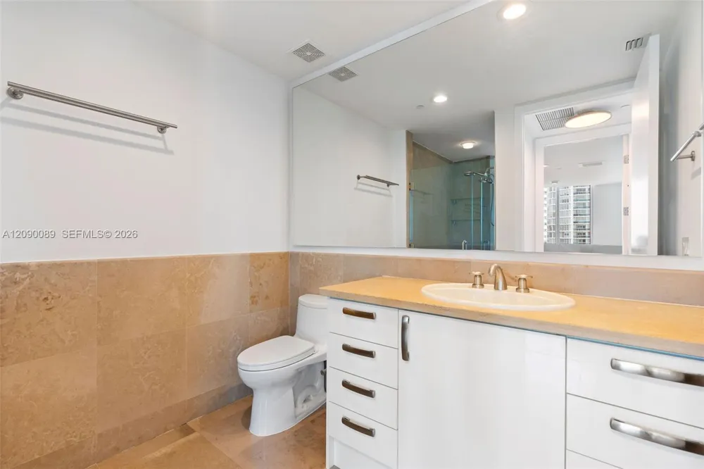 5959 Collins Ave #1101 Miami Beach, FL 33140