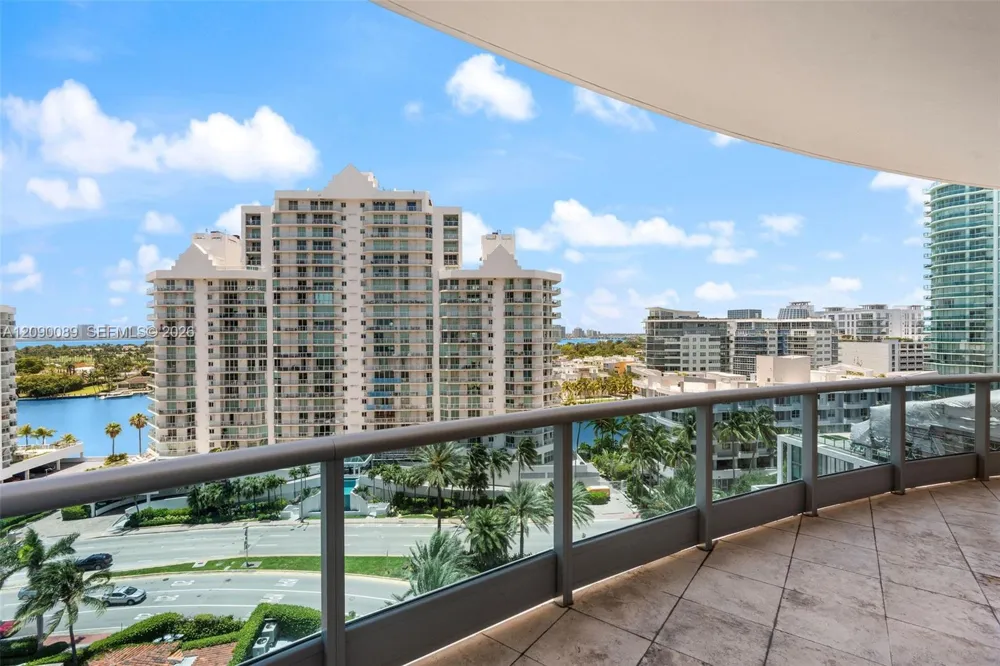5959 Collins Ave #1101 Miami Beach, FL 33140