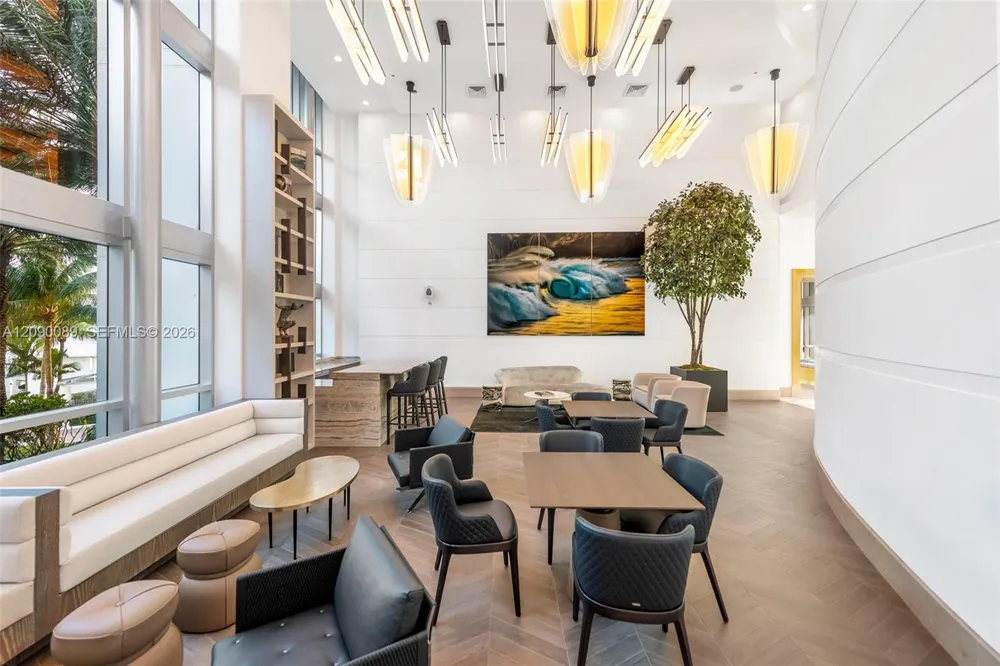 5959 Collins Ave #1101 Miami Beach, FL 33140