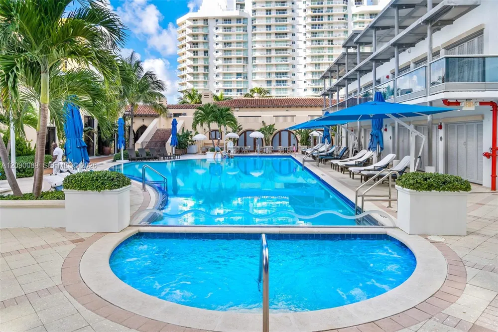 5959 Collins Ave #1101 Miami Beach, FL 33140