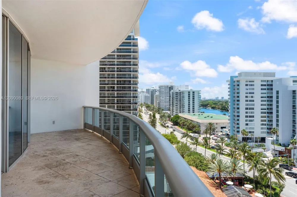 5959 Collins Ave #1101 Miami Beach, FL 33140