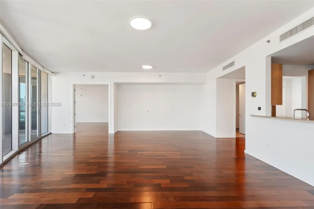 5959 Collins Ave #1101 Miami Beach, FL 33140