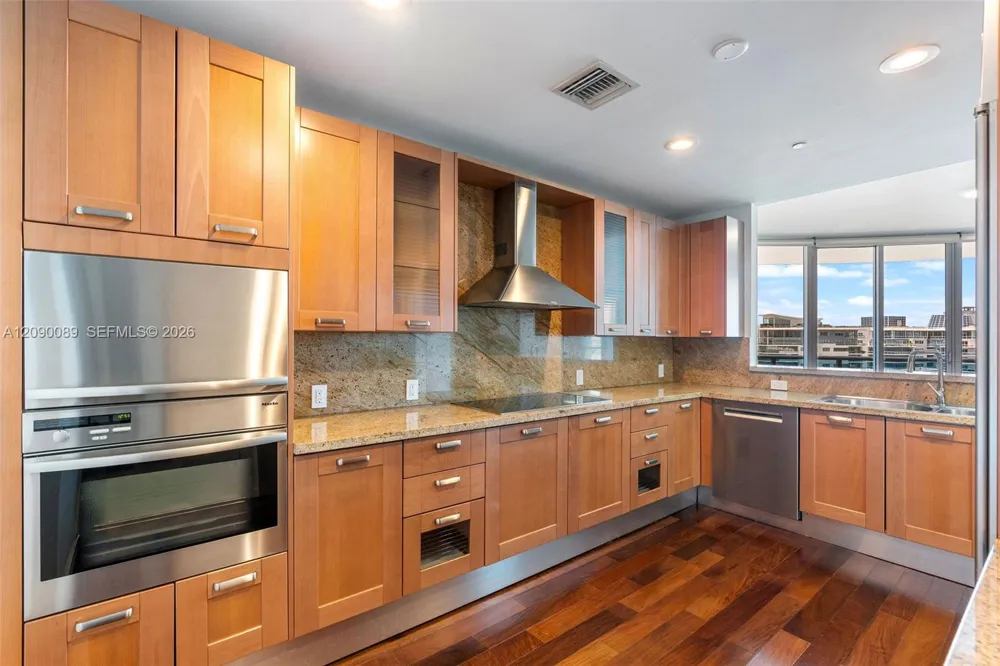 5959 Collins Ave #1101 Miami Beach, FL 33140