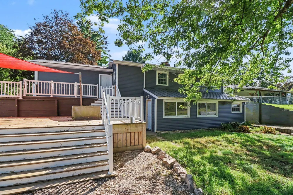 5227 Hoag Road Battle Creek, MI 49015