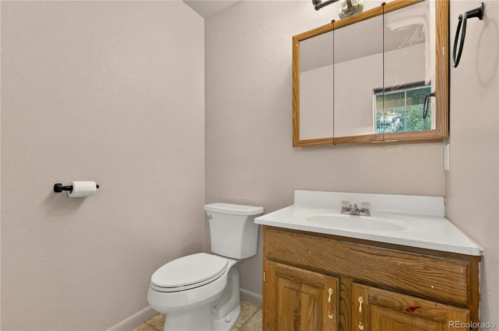 23341 E Saratoga Circle Aurora, CO 80016