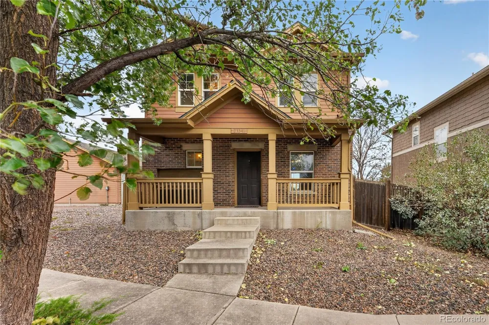 23341 E Saratoga Circle Aurora, CO 80016