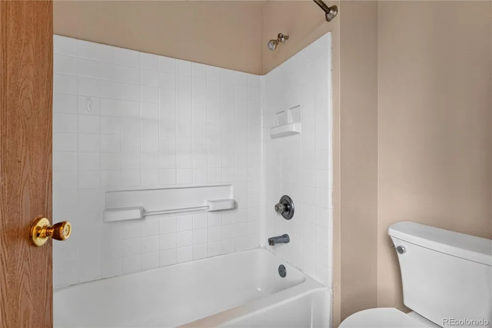 23341 E Saratoga Circle Aurora, CO 80016