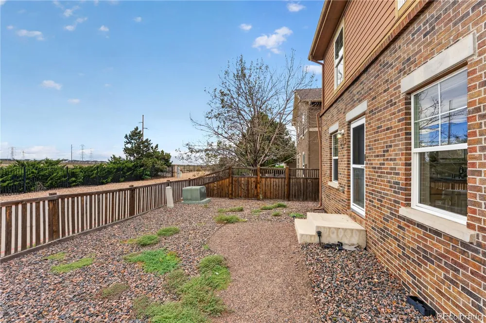23341 E Saratoga Circle Aurora, CO 80016