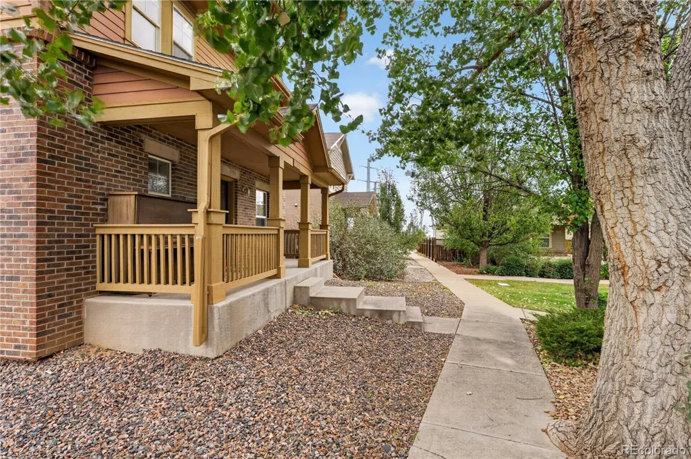 23341 E Saratoga Circle Aurora, CO 80016