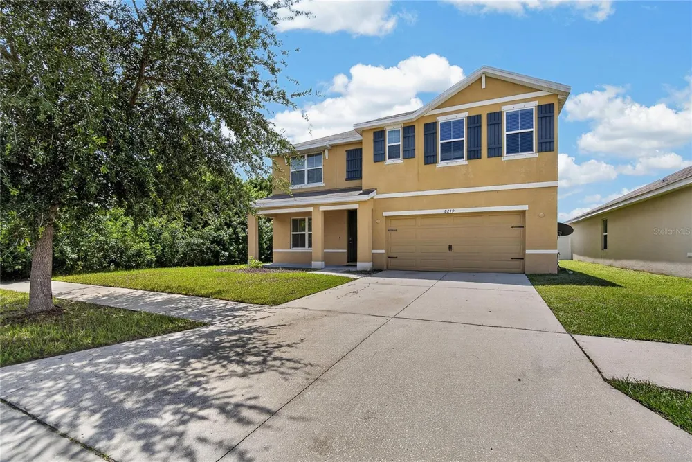 8219 BILSTON VILLAGE LANE Gibsonton, FL 33534