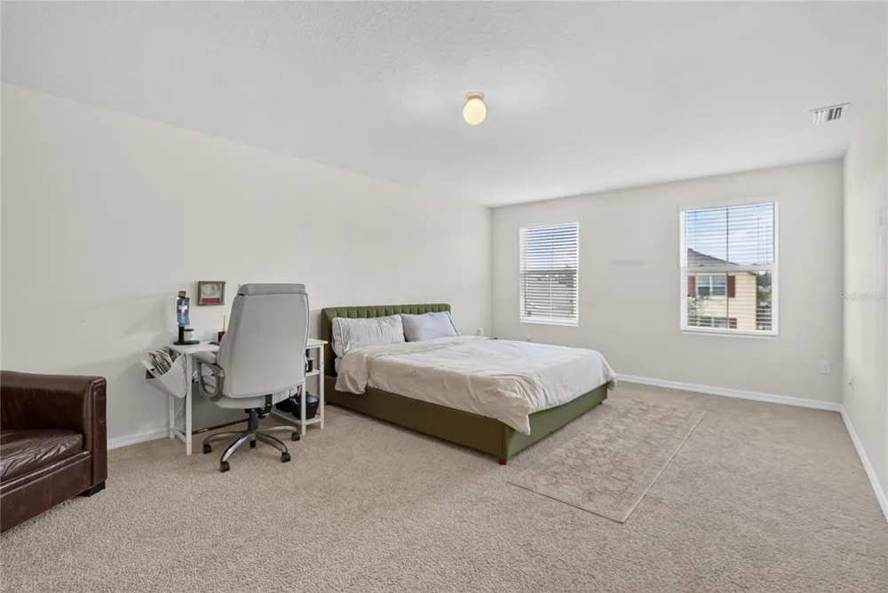 8219 BILSTON VILLAGE LANE Gibsonton, FL 33534